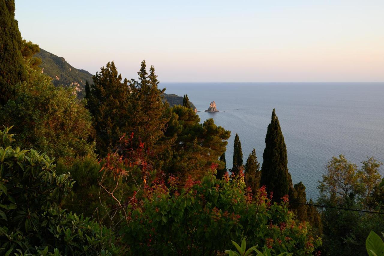 Nisos Sunset Agios Gordios