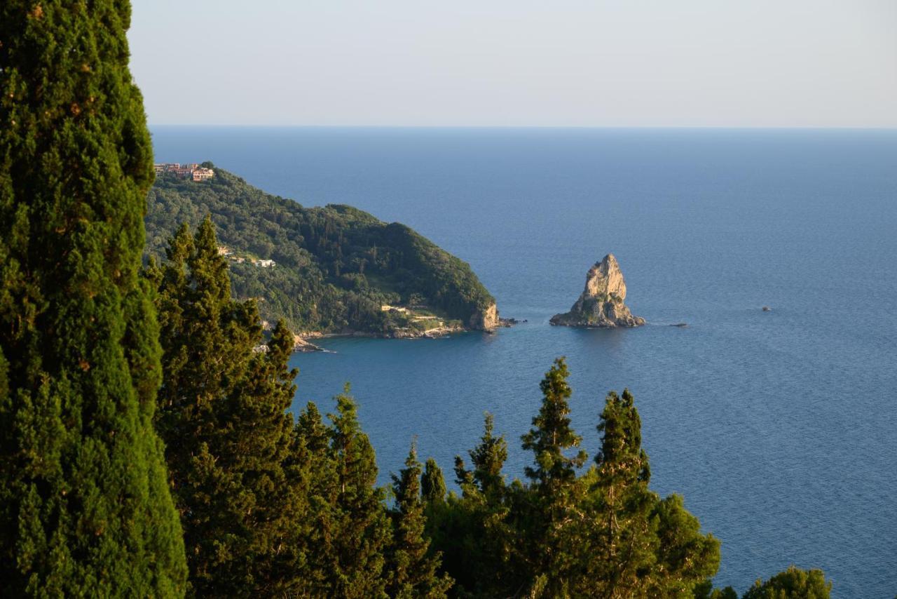 Nisos Sunset Agios Gordios *
